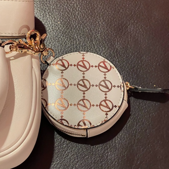 VALENTINO BY MARIO VALENTINO
Demi 3-In-1 Quilted Leather Crossbody Bag - Picture 10 of 11